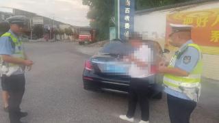 铜仁高速交警成功查获一名网上在逃人员