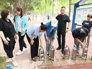 东红庙社区消防实操演练进网格，安全意识入人心