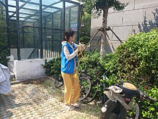 南苑街道孝养城社区开展飞线充电集中整治行动