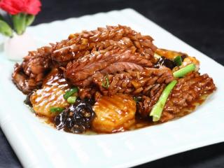 济南泉眼烹珍味