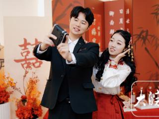 最浪漫的事：参加集体婚礼的背后，是多年相守与余生托付