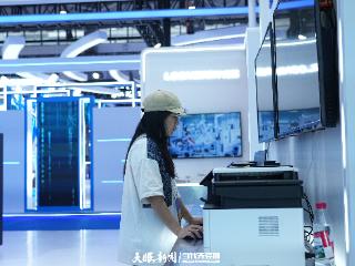 【2025数博会】诚迈科技首秀数博会，信创产品矩阵惊艳亮相！