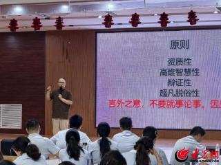 潍坊市圣卓实验学校打好育人“组合拳”跑出育人“加速度”