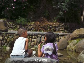宰荡侗寨夏日记：孩子们的假期，在山水与笑语里舒展