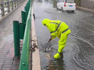 临沂市全力应对短时强降雨过程积水路段快速恢复畅通