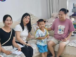 叩门访心 凤凰苑幼儿园家园联动迎新学期