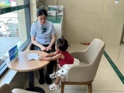 曲阜农行网点化身临时托儿所 服务有温度获点赞