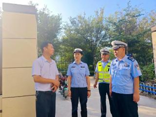 【开学第一课】菏泽交警护航上下学 带你上好安全“第一课”