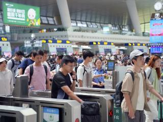长三角铁路暑运圆满收官 62天客发1.84亿人次　