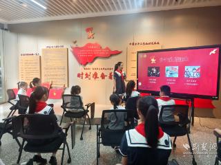 荆楚开学联播 | 江汉开学季 红色氛围感拉满！