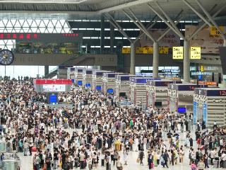 3987万人次！国铁集团郑州局2025年暑期运输收官