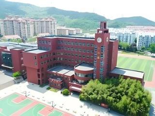 科技赋能，华为擎云助力高效智慧课堂建设