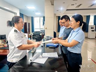 鄂东地区首笔在建船舶抵押登记业务成功办理