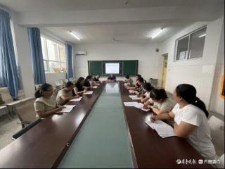 广平镇麻庄小学开学前安全检查专题会议