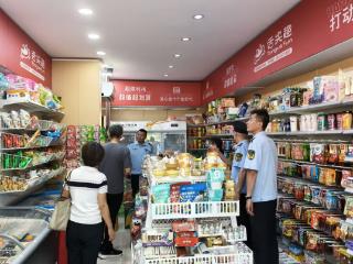 南苑街道凤翔社区开展“严防严控 平安护航”志愿服务活动