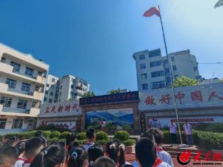 潍坊潍城区芙蓉小学：逐梦新学期，扬帆再出发