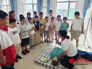 垦利区红十字博爱学堂：守护青少年多彩暑期 践行“知行合一”
