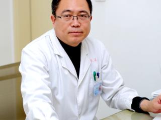 平度市人民医院官福平：时间就是生命 急诊前沿的25年坚守与担当