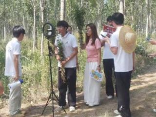【核心价值观我践行】新时代文明实践 胶州市洋河镇开展“直播架起致富桥 青工学子助农潮”文明实践活动
