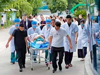 八旬夫妇跌倒致重伤，鲁南眼科医院携手京援沂蒙医院开启绿色通道