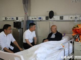张传皓走访慰问抗战老战士老同志