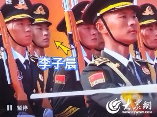 蓬莱小伙李子晨参加九三阅兵方阵