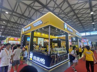 周黑鸭携四大产品线矩阵破局全场景消费，构建卤味行业新范式