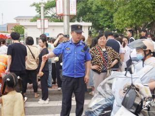 护航开学季 池州城管多维发力呵护校园“一方净土”