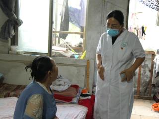 滨城区市中街道社区卫生服务中心：医路温情进家门，点亮银龄“心灯梦”