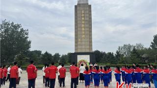 秦皇岛市山海关区举行“铭记抗战历史 传承英烈精神”主题公祭活动