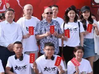 钟小丹搭档句号VS“还珠格格福伦” 走出《迷雾校园》又聚《大境门下》