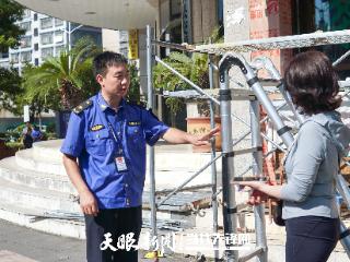 【抢险救灾·先锋力量】习水县综合行政执法局张伟：那场暴雨中，他带队员守护一条街