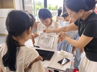李营街道凤苑社区开展“非遗墨香，活字传韵”活动