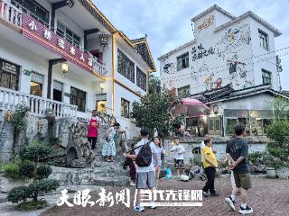 小生意火起来｜百里杜鹃“凉资源”催热避暑经济