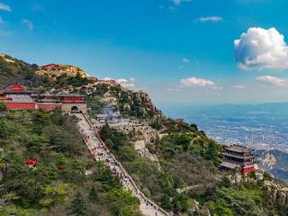 跑友福利！泰山景区助力恒地·2025泰安马拉松专属礼遇重磅揭晓
