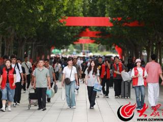 山东服装职业学院喜迎2025级新生：暖心服务彰显育人初心