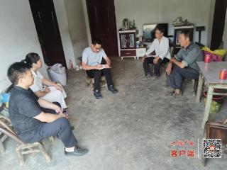房县白鹤镇：“五访五看”活动筑牢防返贫防线，赋能乡村振兴
