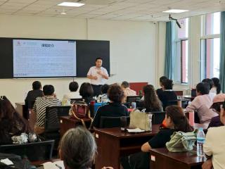 济南市民族医院走进老年大学开启秋季养生新篇章