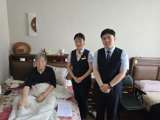 上饶银行横峰支行：上门服务暖人心 金融关怀“零距离”