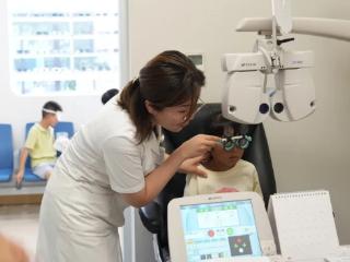 开学必备清单漏了它？郑州普瑞眼科：建立儿童视力健康档案，科学防控近视发展