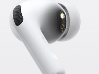 AirPods Pro 3 登场了！耳机支持测心率，实时翻译功能国行暂不支持