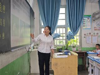 【榜样的力量】黄俊琼：扎根乡村教育，让每一个孩子茁壮成长