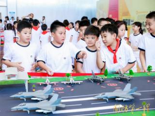 “国防第一课”双线教育行动举办 创新形式深化青少年国防教育
