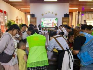 济宁太白湖新区许庄街道滨湖社区：烘焙科普课点亮教师节