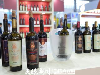 聚焦酒博会｜多语种“干杯”大赏，让文化借酒“说话”