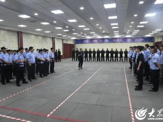 警察遇上“教师节” 带你领略不一样的“警”色