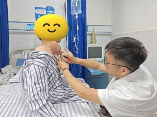 临沂市肿瘤医院支医专家“一刀除患”36年巨大结节性甲状腺肿