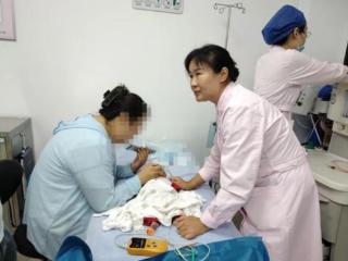 180秒极速救援！早产儿呛奶心跳骤停，河南这群医护人员与死神赛跑