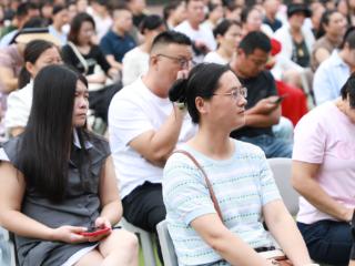 家校共育聚合力，临沂士博高级中学举行2025级高一家长会