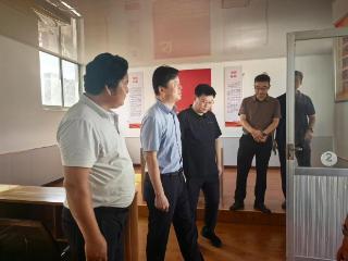 烟台联通党委书记、总经理宋永波到乡村振兴包帮村调研